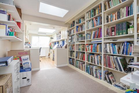 3 bedroom detached house for sale, The Green, Wicklewood