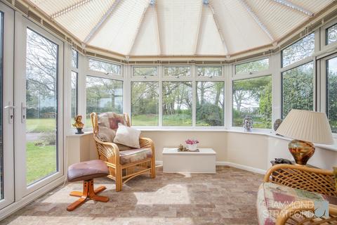 3 bedroom detached house for sale, The Green, Wicklewood