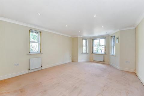 2 bedroom flat for sale, Millway Road, Andover