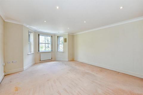 2 bedroom flat for sale, Millway Road, Andover