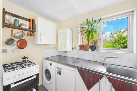 2 bedroom flat for sale, Alkham Road, London