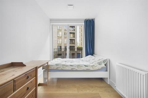 2 bedroom flat for sale, Casbeard Street, London