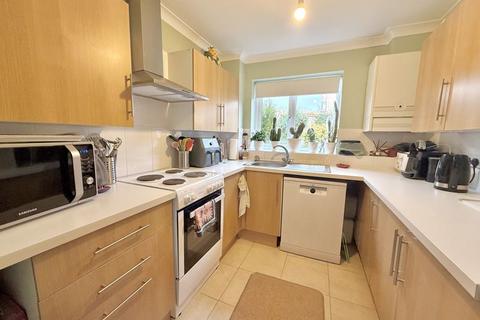 3 bedroom detached house for sale, Chevalier Grove, Milton Keynes