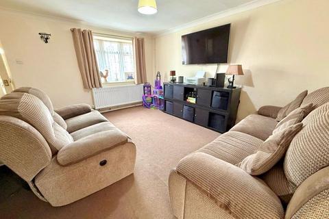 17 Birchside, Dunstable, LU6 3EH