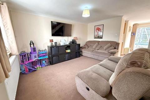17 Birchside, Dunstable, LU6 3EH