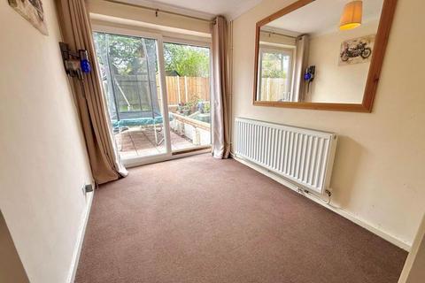 17 Birchside, Dunstable, LU6 3EH
