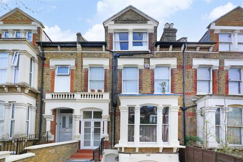 3 bedroom flat for sale, Dunsmure Road, London