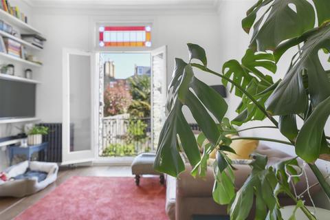 61 Springdale Road, London, N16 9NT