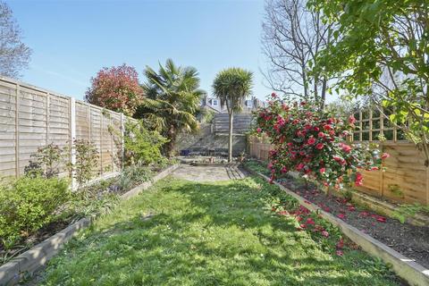 61 Springdale Road, London, N16 9NT