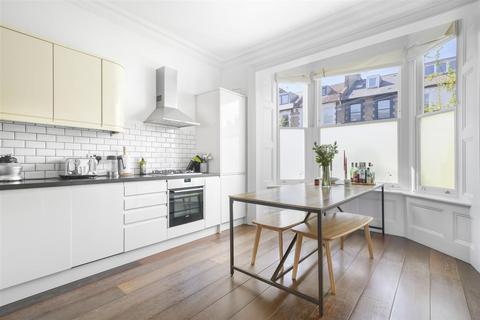 61 Springdale Road, London, N16 9NT