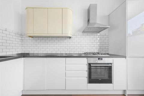 61 Springdale Road, London, N16 9NT