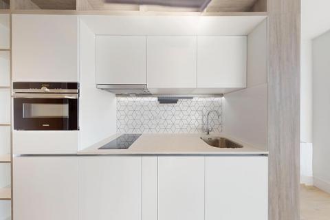 Studio to rent, Beverley Way
