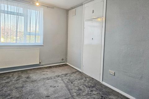 1 bedroom apartment to rent, Palewell Close, Orpington, BR5
