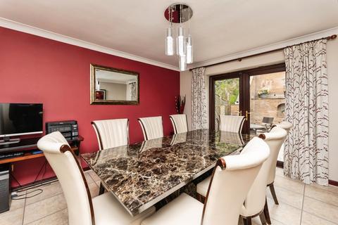 3 bedroom detached house for sale, Ferrybridge Road, West Yorkshire WF8
