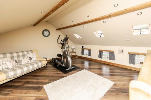 3 bedroom detached house for sale, Ferrybridge Road, West Yorkshire WF8