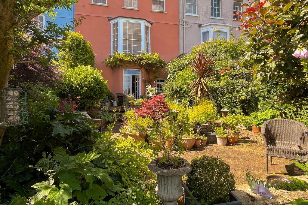 1 S2 PKN - Summer Garden A.jpg