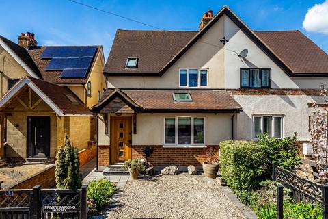2 Cherry Trees, Lower Stondon, Henlow, SG16 6DT