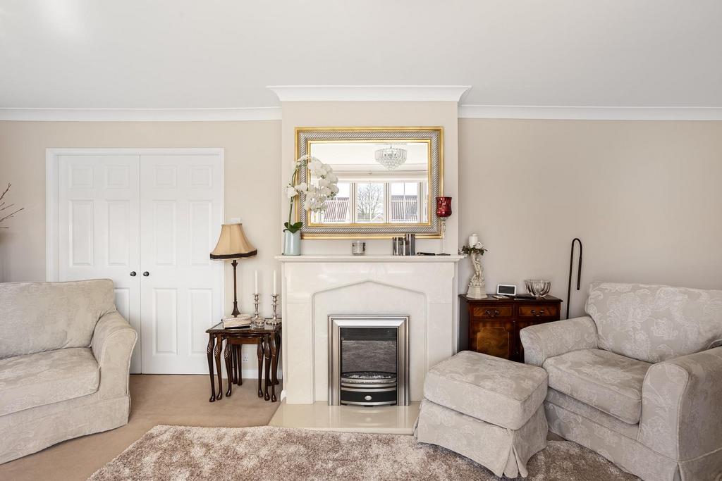 1 Ashwood Close-09.jpg