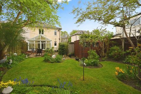 3 bedroom semi-detached house for sale, Leeds Road, Rawdon, Leeds