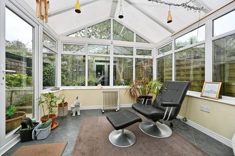 3 bedroom semi-detached house for sale, Leeds Road, Rawdon, Leeds