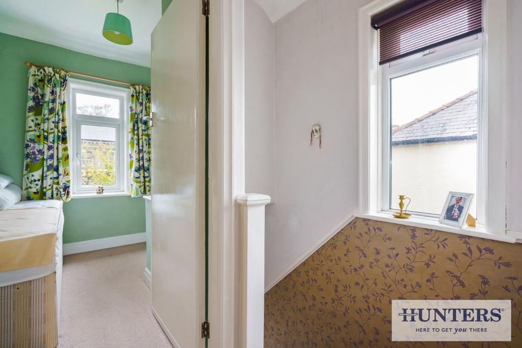 99933 5 Leeds Road Rawdon (12) - Copy low.jpg