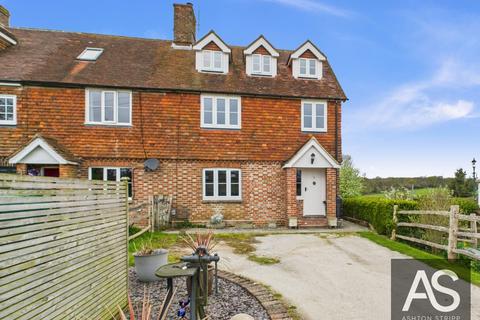 5 bedroom end of terrace house for sale, Glottenham Farm Cottages, Robertsbridge, TN32