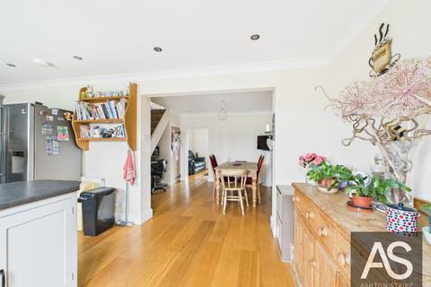 5 bedroom end of terrace house for sale, Glottenham Farm Cottages, Robertsbridge, TN32