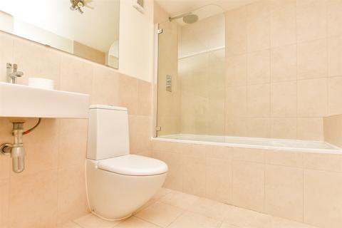 2 bedroom flat for sale, Princes Road, Redhill, Surrey