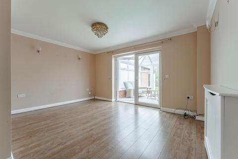 3 bedroom semi-detached house for sale, Higham Close, Norwich