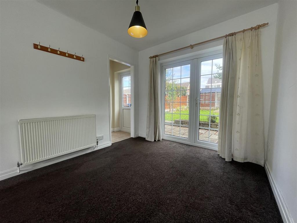 Livingroom 2.jpeg