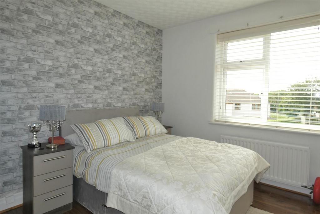 Bedroom 2.JPG