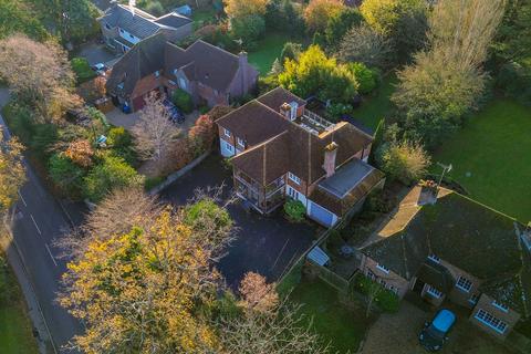 4 bedroom detached house for sale, Balcombe Road, Haywards Heath, RH16