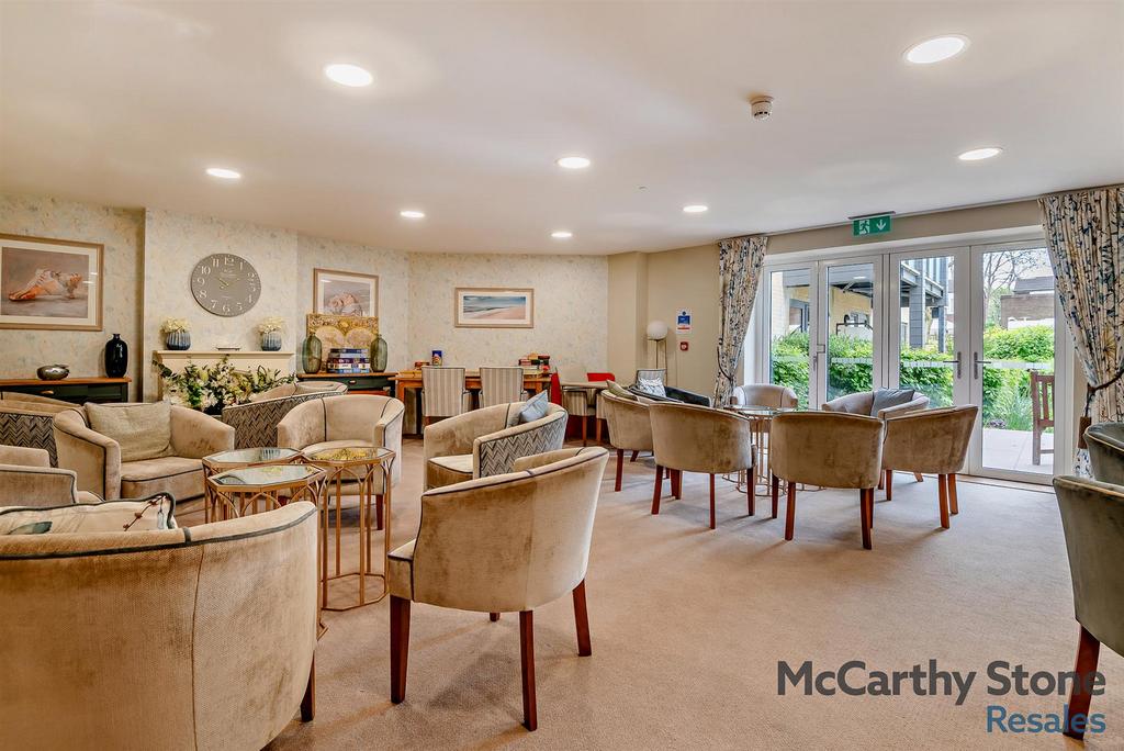 Homeowners Lounge