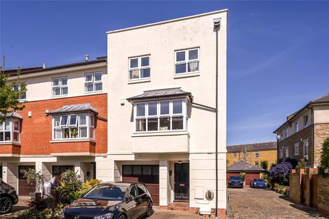 13 Lattimer Place, London, W4 2UD