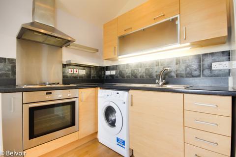 1 bedroom flat to rent, Newland Street, GRH (Gloucestershire Royal Hospital), Gloucester, GL1