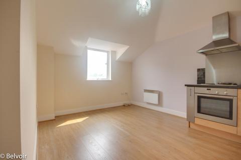 1 bedroom flat to rent, Newland Street, GRH (Gloucestershire Royal Hospital), Gloucester, GL1