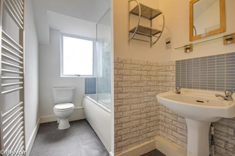 1 bedroom flat to rent, Newland Street, GRH (Gloucestershire Royal Hospital), Gloucester, GL1