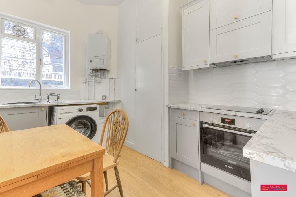 29 A Culverley Road S