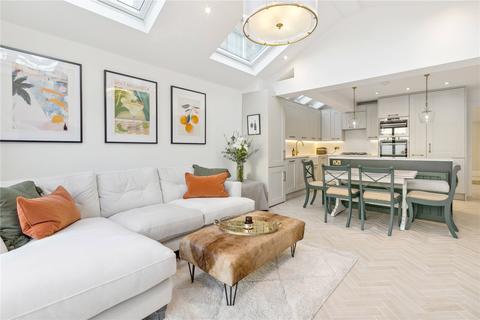 16 Steerforth Street, London, SW18 4HH