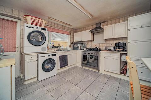 3 bedroom detached bungalow for sale, Thames Crescent, Melksham SN12