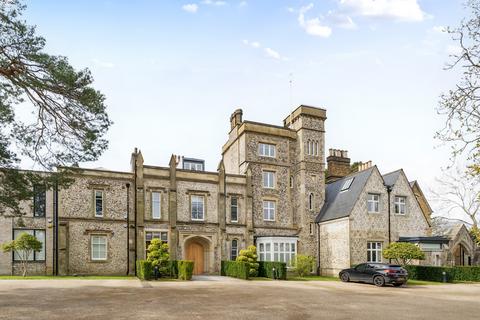 Apartment 7, Ravensbourne House Westerham Road, Keston, BR2 6ER
