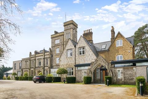 Apartment 7, Ravensbourne House Westerham Road, Keston, BR2 6ER
