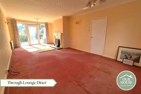 2 bedroom detached bungalow for sale, Hull Road, Hornsea