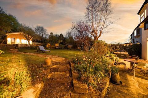 17 Highfield Drive, Bromley, BR2 0RX