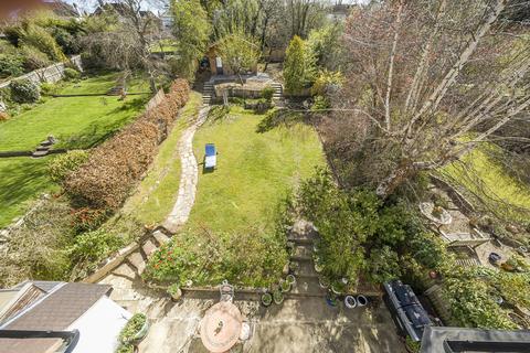 17 Highfield Drive, Bromley, BR2 0RX