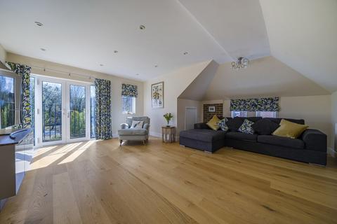 17 Highfield Drive, Bromley, BR2 0RX