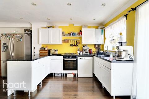 24 Cotmans Close, Hayes, UB3 3PR