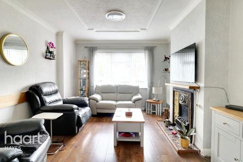 66 Hurstfield Crescent, Hayes, UB4 8DW