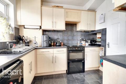3 Cromer Close, Uxbridge, UB8 3DA