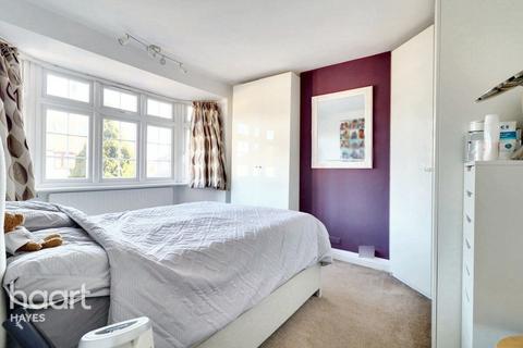 3 Cromer Close, Uxbridge, UB8 3DA